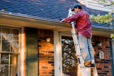 8 Roof Maintenance Items to Check Off Your List This Spring and Summer