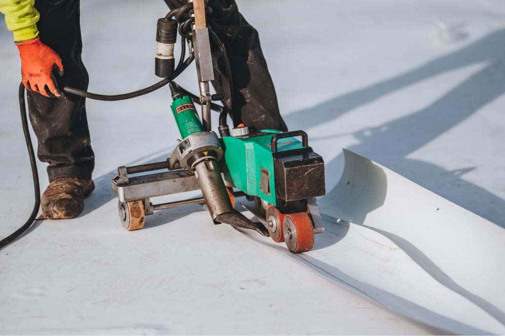 Most Common Commercial Roof Problems in Kansas City Christian